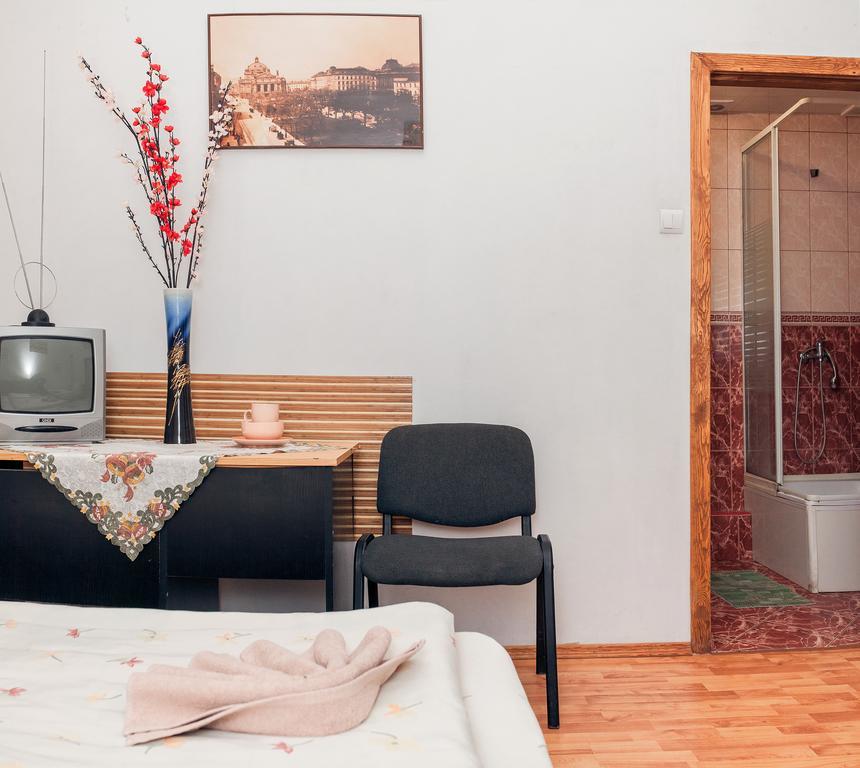 Apple Hostel Лвив Стая снимка
