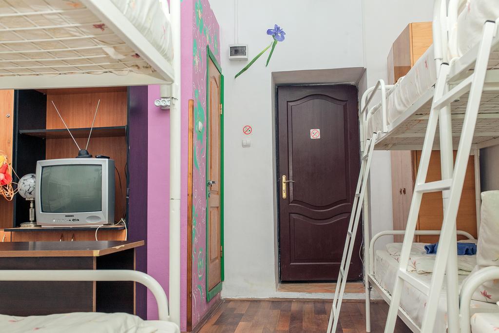 Apple Hostel Лвив Стая снимка
