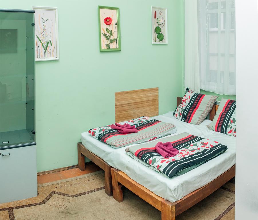 Apple Hostel Лвив Стая снимка