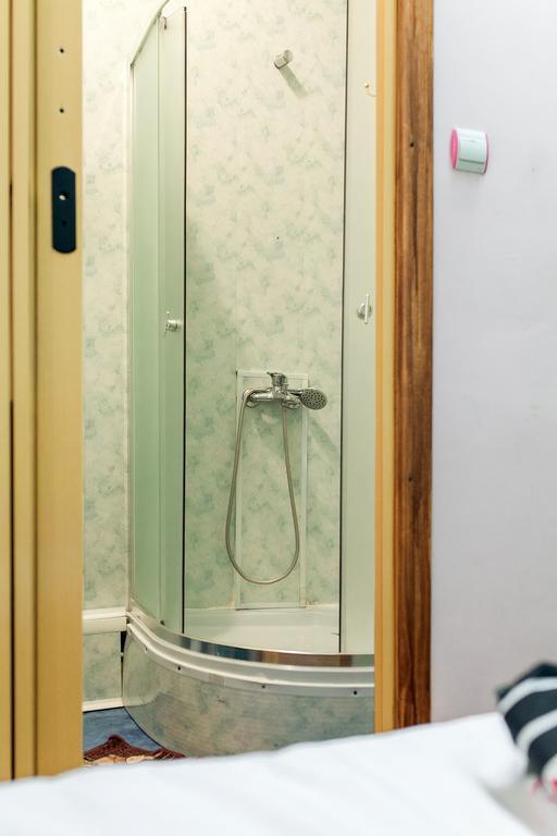 Apple Hostel Лвив Стая снимка