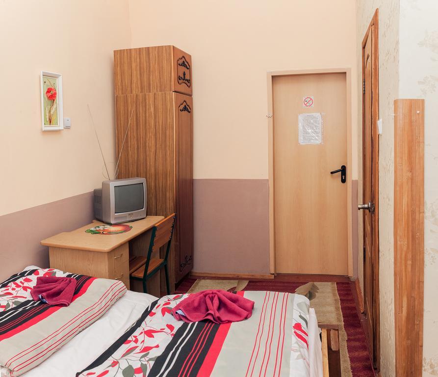 Apple Hostel Лвив Стая снимка